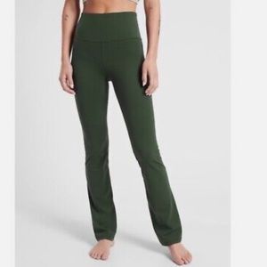 ATHLETA elation straight leg pant in seaweed snack